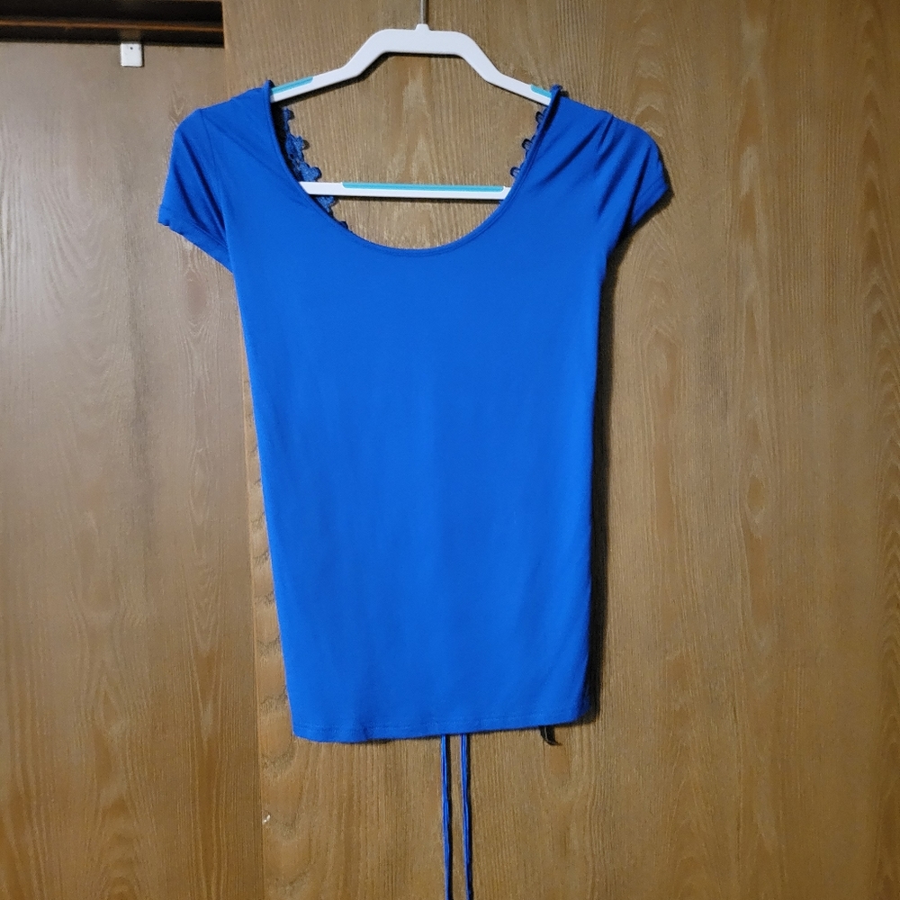 New PattyBoutik back lace up shirt
